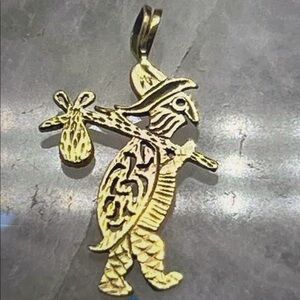 Vintage 14K Gold Hitchhiker Turtle Pendant Unique Whimsical  Jewelry Collectible